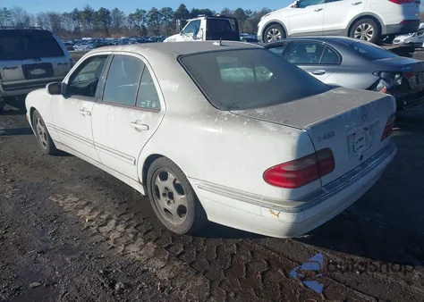 2000 Mercedes-Benz E 430 из США, поврежденный, VIN WDBJF70J8YB015879